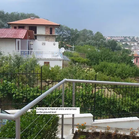 Fantastic Sea View Sun Village Byala Vilă